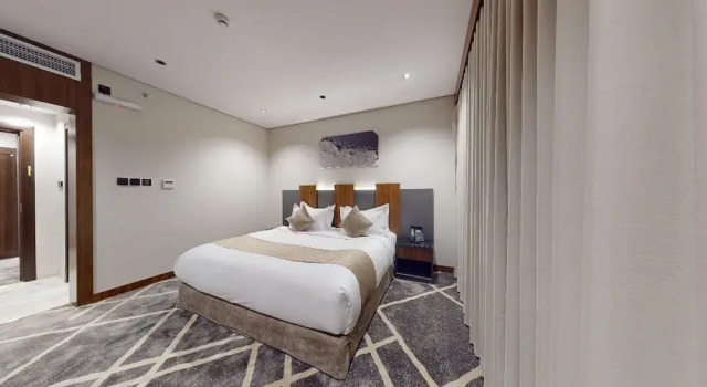 Люкс How inn Hotel