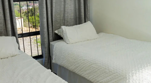 The Ultimate Lotus, Buchen Sie Ferienwohnung Manzini Swasiland