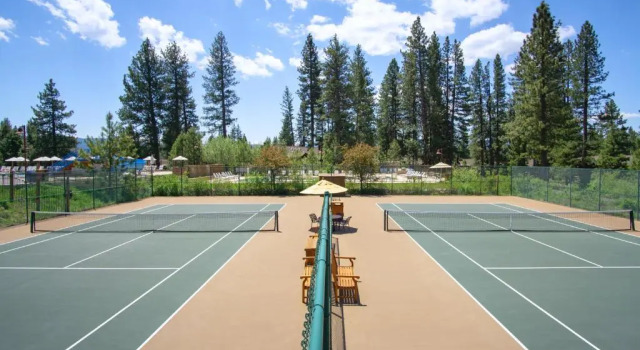 Коттедж Luxury Old Greenwood 3BD Villa