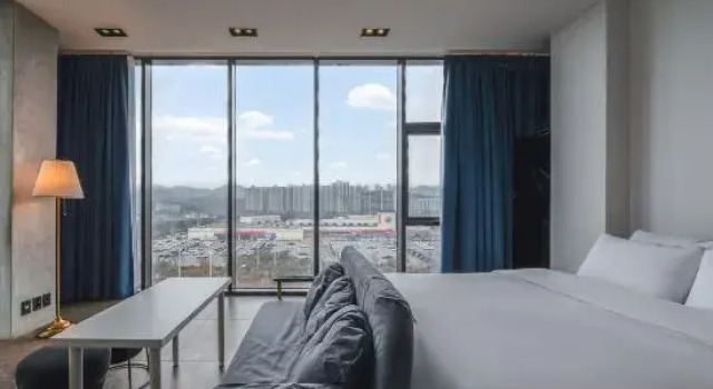 Люкс Harbor Bridge Hotel