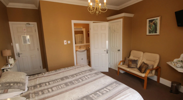 The Courtyard Guest House, Забронировать Гостевой дом Грейт-Ярмут The Broads