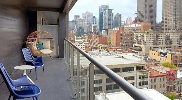 Двухместный номер Standard Homewood Suites By Hilton Montreal Downtown