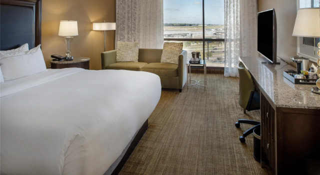 Двухместный номер Standard с красивым видом из окна Hilton St. Louis Airport
