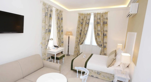 Hotel Royal Bon Repos