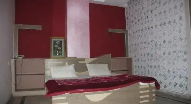 Hotel Ekta Palace