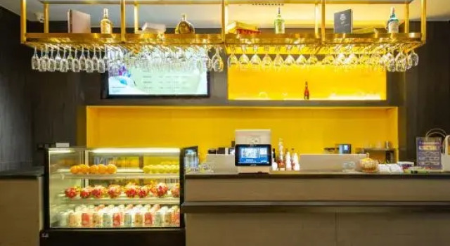 Y Hotel (Xi'an North High-speed Railway Station Fengcheng 12th Road Subway Station)