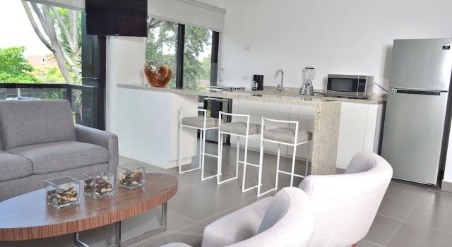 Семейные апартаменты с балконом Onix Apartments