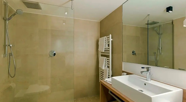 Номер Comfort Quality Hosts Arlberg - Hotel Goldenes Kreuz B&B - Sommerkarte Premium inklusive