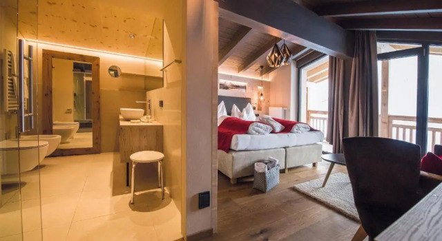 Двухместный номер Deluxe с балконом Hotel Goldknopf