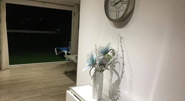 Apartment with private patio, Varaa Huoneisto Las Lagunas Andalusia