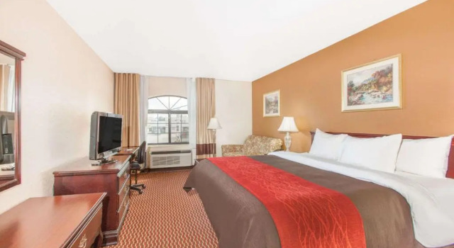Номер Standard Quality Inn & Suites Oklahoma City North