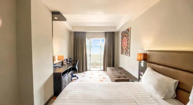 Standard cameră cu balcon Oakwood Merdeka Bandung