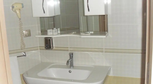 Трёхместный номер Standard Costa Asmin Hotel