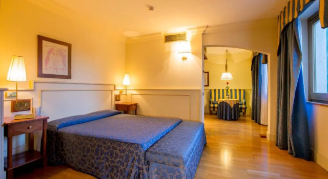 Полулюкс Hotel Casale