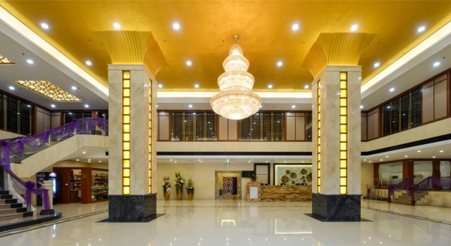 Foshan Jiagao Business Hotel, Book Hotel SPA-hoteller i Foshan, SPA