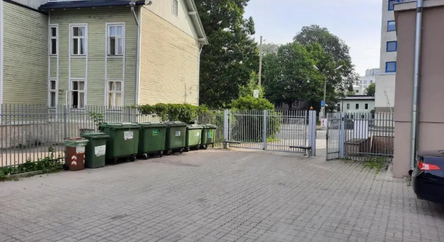 Апартаменты 3 room central apartmend 90m2 free parking