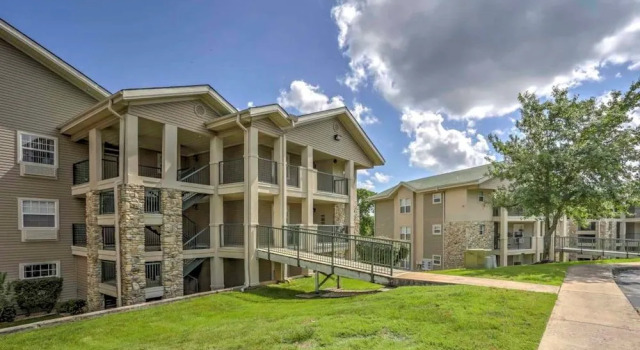 King Condo at Holiday Hills