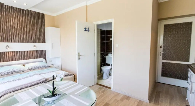 Lara Apartments, Забронировать Апартаменты/квартира Шиофок Шомодь, рядом с Железнодорожный вокзал Шиофок
