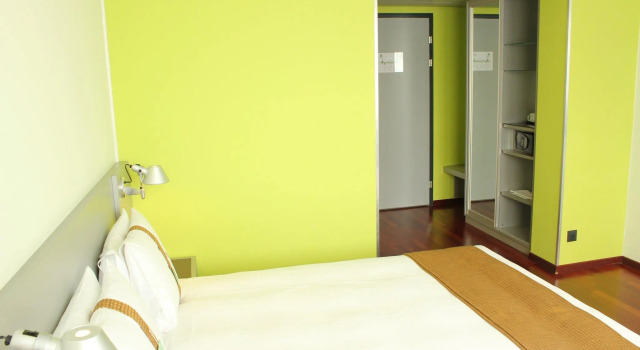 Двухместный номер Standard Holiday Inn Zürich Messe by IHG