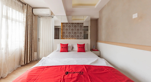 Standard chambre RedDoorz Apartment @ Jarrdin Cihampelas