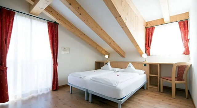 Двухместный номер Standard Hotel Zirmes