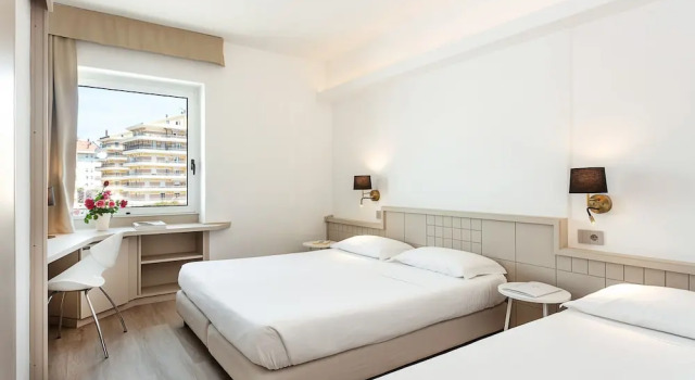 Семейный номер Standard Hotel Carlo Felice Sassari