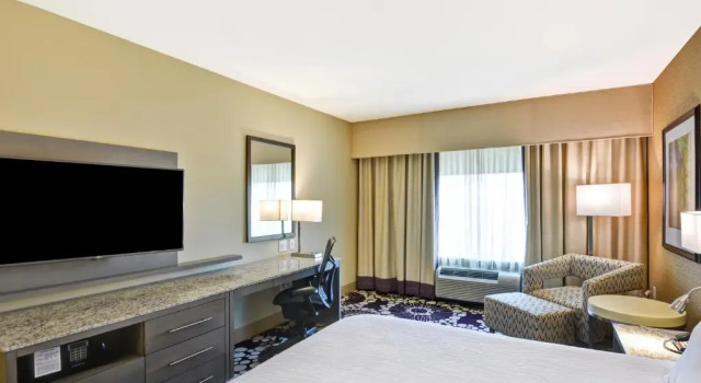 Двухместный номер Premium Courtyard Raleigh Crabtree Valley