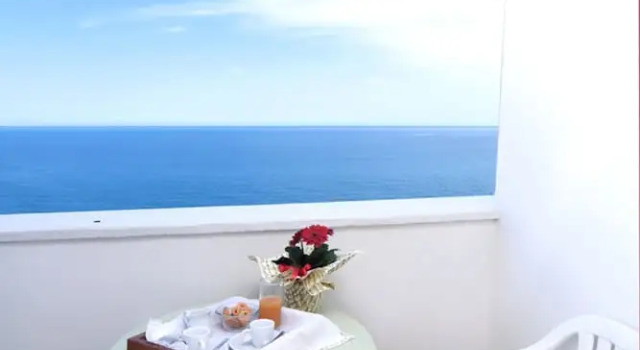 Трёхместный номер Standard с балконом Hotel Peschici