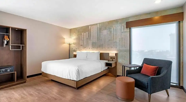 Двухместный номер Premium Cambria Hotel Orlando near Universal Theme Parks