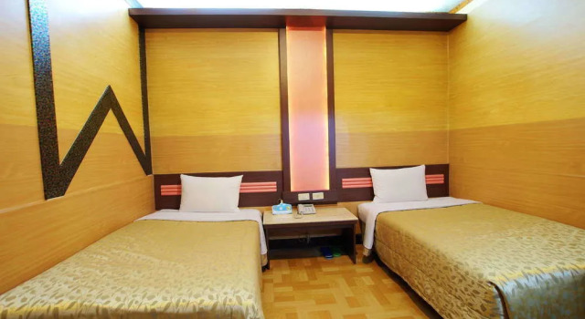 King National Hotel, Prenota Hotel Taybey Cina
