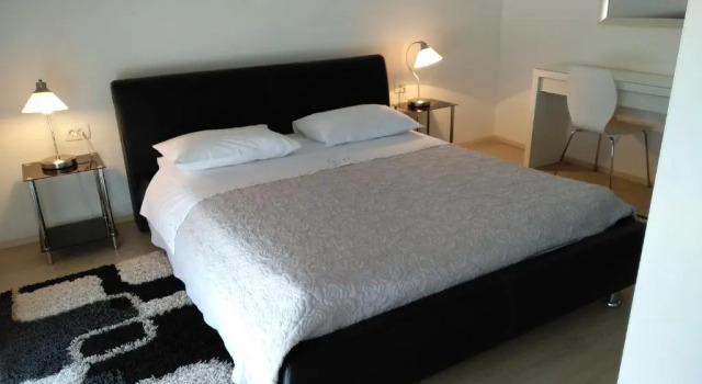 Апартаменты с 3 комнатами с балконом и с видом на море Apartment Soric