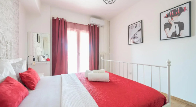 Superb Acropolis view 3bd apt in historical center