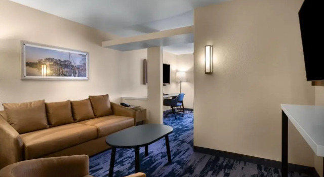 Студия Fairfield Inn & Suites Elizabeth City