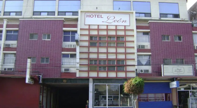 Hotel León