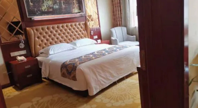 Deluxe Suite Yaodu International Hotel