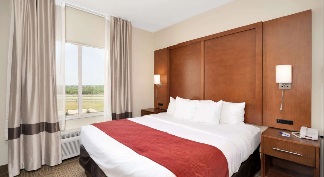 Двухместный люкс Comfort Suites University