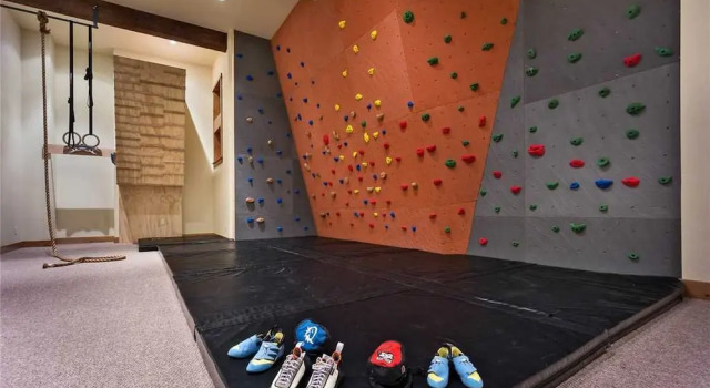 Rocking Chair Lodge, Забронировать Отель Стимбот-Спрингс Колорадо, рядом с Steamboat Powdercats