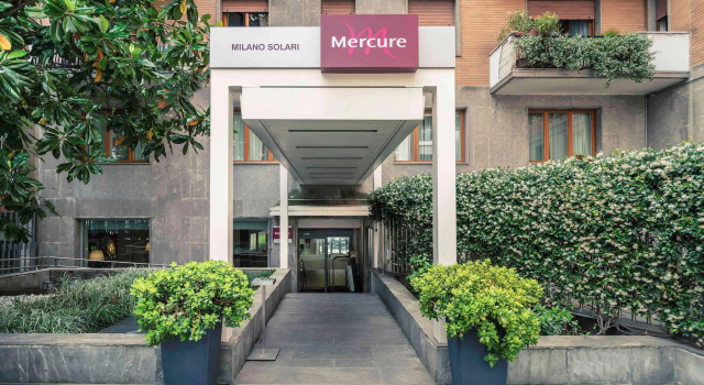 Отель Mercure Milano Solari
