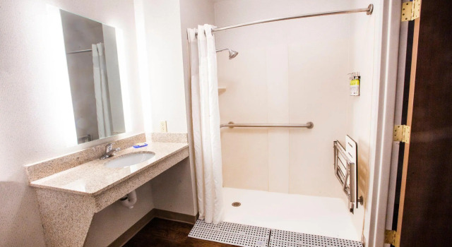 Двухместный номер Standard Holiday Inn Express & Suites Bethlehem Airport-Allentown Area