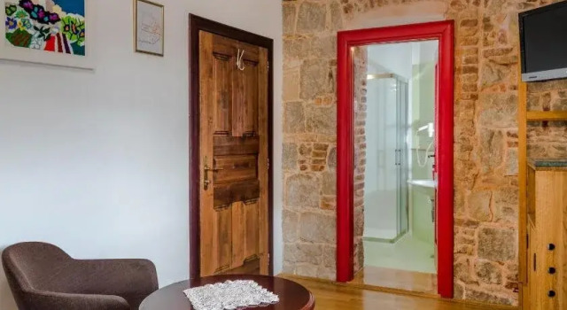 St Luke Heritage Hotel, Prenota Hotel Splitska 