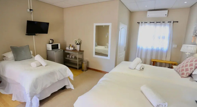 Трёхместный номер Standard с балконом Boutique Guesthouse Mariental
