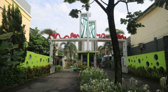 RUMAH SINGGAH ASRI MALANG - Homestay Syariah