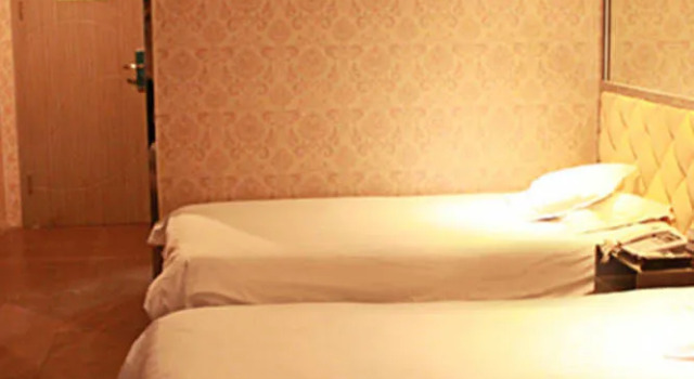 Qingmu Chain Hotel (Ma'an Shandong Railway Station Hongxing Meikailong RT-Mart), Prenota Hotel Maanshan Anhui