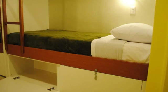 Кровать в общем номере (мужской номер) Brazilodge All Suites Hostel