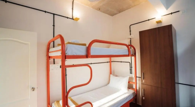 Кровать в общем номере (мужской номер) Draper Startup House ,Koramangala