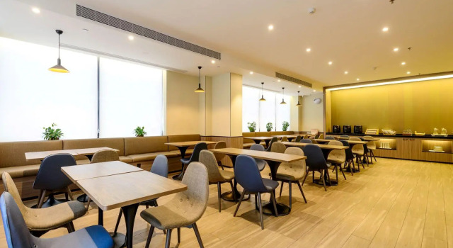 Hanting Hotel Zhengzhou Provincial People's Hospital, Book Hotel Zhengzhou Henan