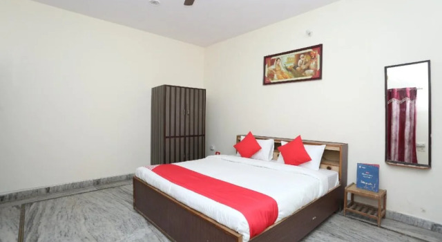 Hotel Oasis By OYO Rooms, Забронировать Отель Отели Гомти Нагара 3 звезды, 3*