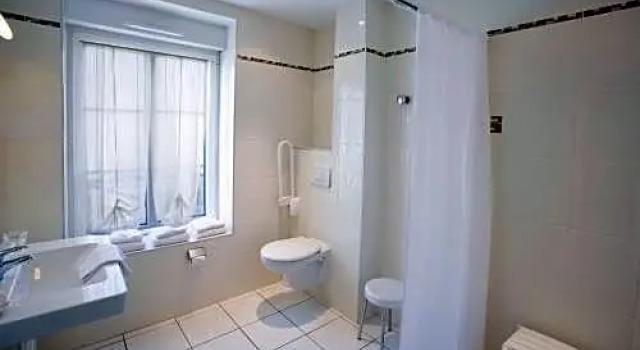 Номер Deluxe Logis Hotel de La Cloche