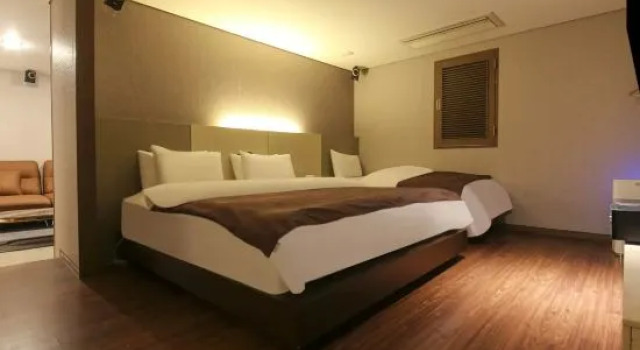 Двухместный люкс Royal Uijeongbu Latree Hotel