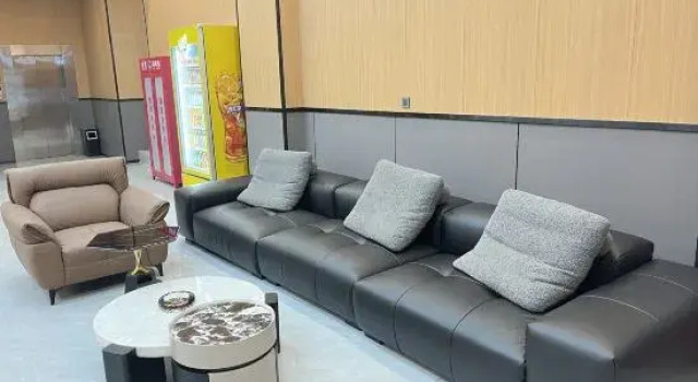 Herui Hotel (Shihezi University), Prenota Hotel Hotel a Xinjiang con parcheggio, Parcheggio
